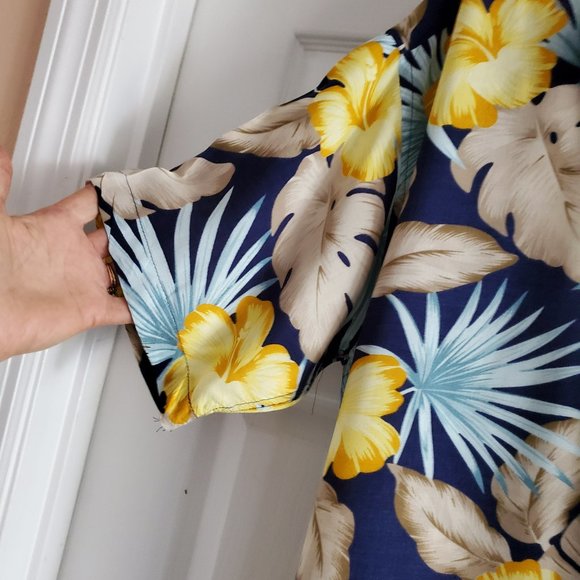 Steve & Barry's Classic Hawaiian Button up shirt - Picture 7 of 11